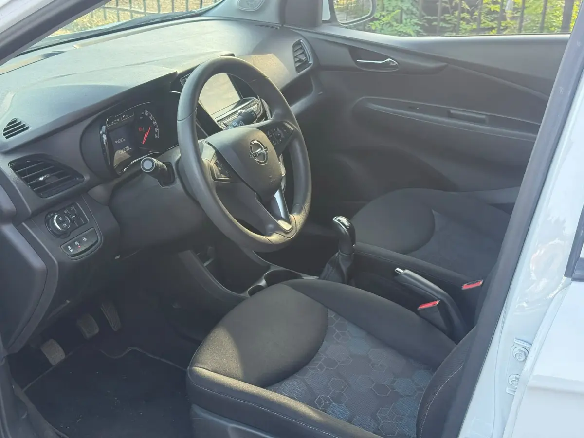1.0 Online Edition Carplay PDC NW ACCU