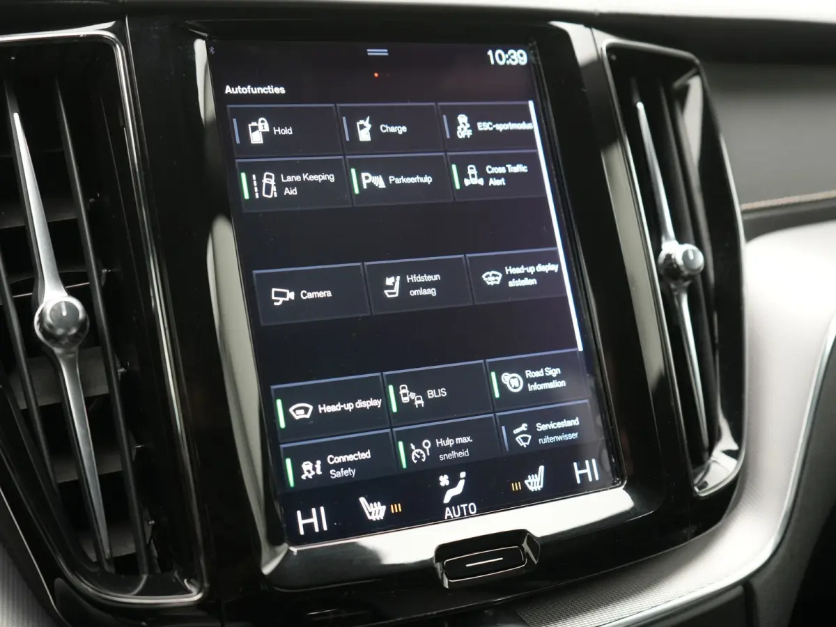 Recharge T8 AWD R-Design PHEV 391pk Dealer O.H. | Panodak | Luchtvering | Head Up | Camera | Harman & Kardon | Lederen Sportstoelen Memory & Verwarmd | 21"L.M | Apple Carplay | Keyless | Bli