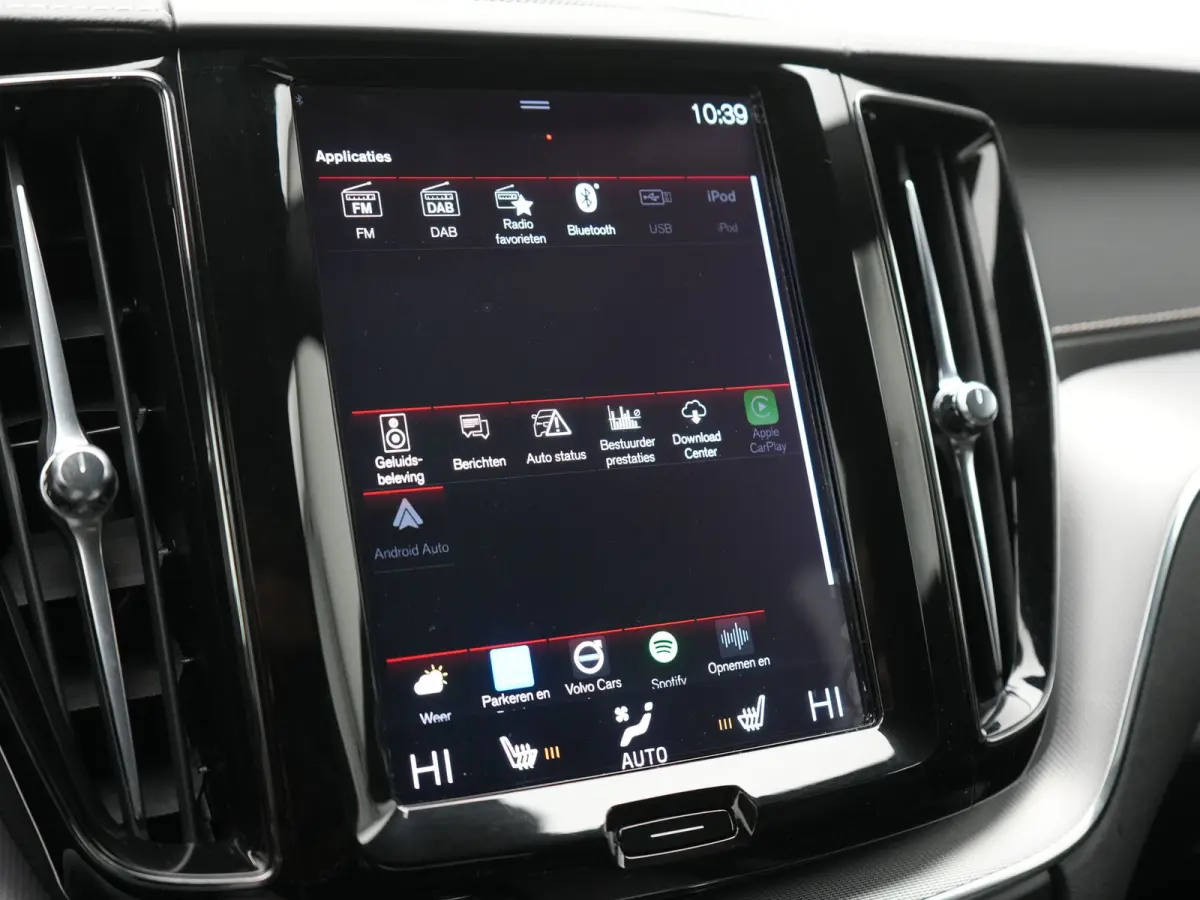 Recharge T8 AWD R-Design PHEV 391pk Dealer O.H. | Panodak | Luchtvering | Head Up | Camera | Harman & Kardon | Lederen Sportstoelen Memory & Verwarmd | 21"L.M | Apple Carplay | Keyless | Bli