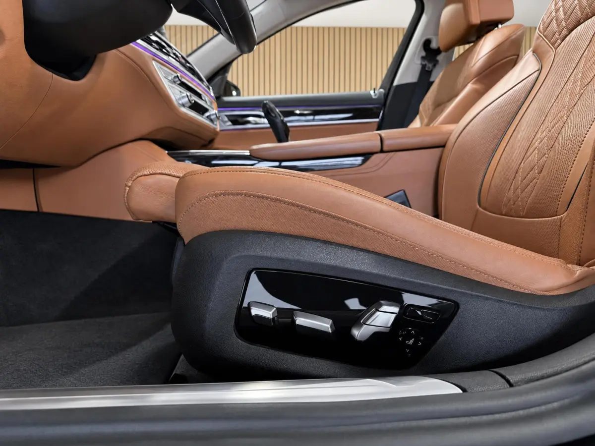 750i xDrive |Pano |Soft Close |Head-Up |Massage&Koeling |H&K |360° | Privacy Glass