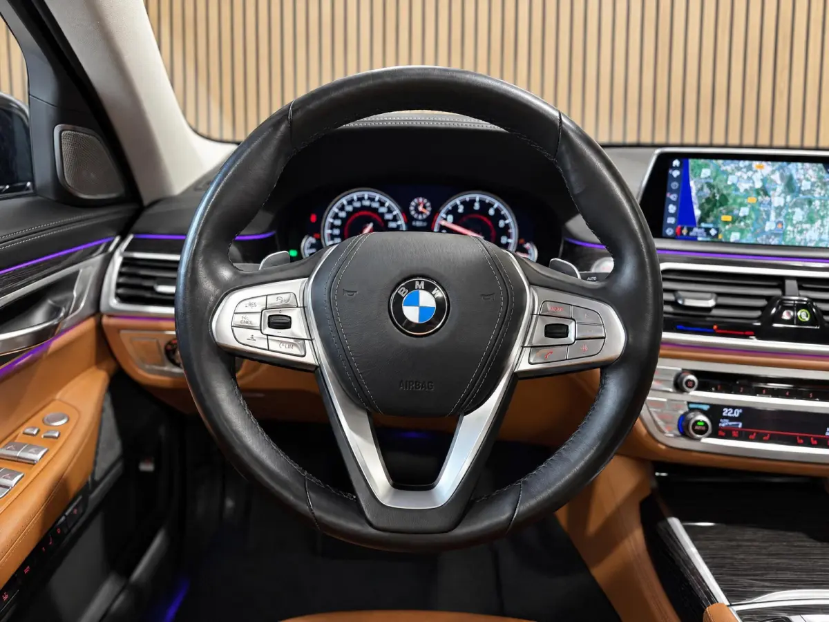 750i xDrive |Pano |Soft Close |Head-Up |Massage&Koeling |H&K |360° | Privacy Glass