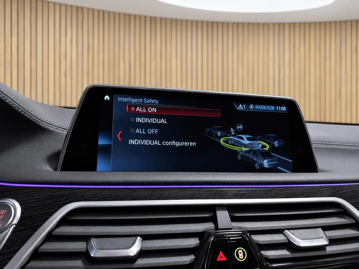 750i xDrive |Pano |Soft Close |Head-Up |Massage&Koeling |H&K |360° | Privacy Glass