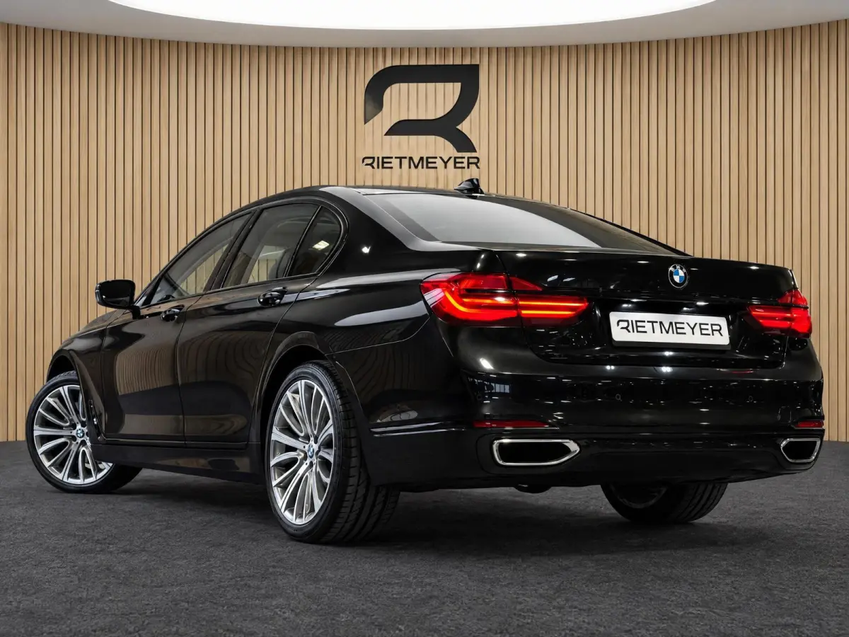 750i xDrive |Pano |Soft Close |Head-Up |Massage&Koeling |H&K |360° | Privacy Glass