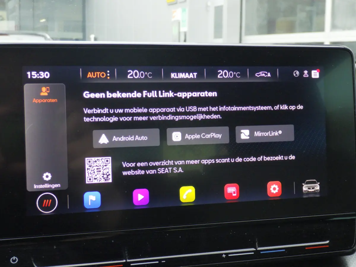 1.0 eTSI Hybrid Style Business Intense, AUT, Camera, Cruise!