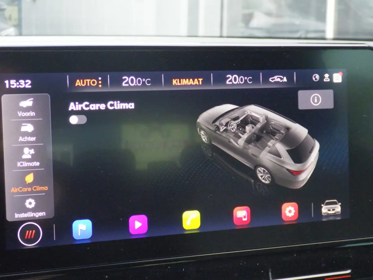 1.0 eTSI Hybrid Style Business Intense, AUT, Camera, Cruise!