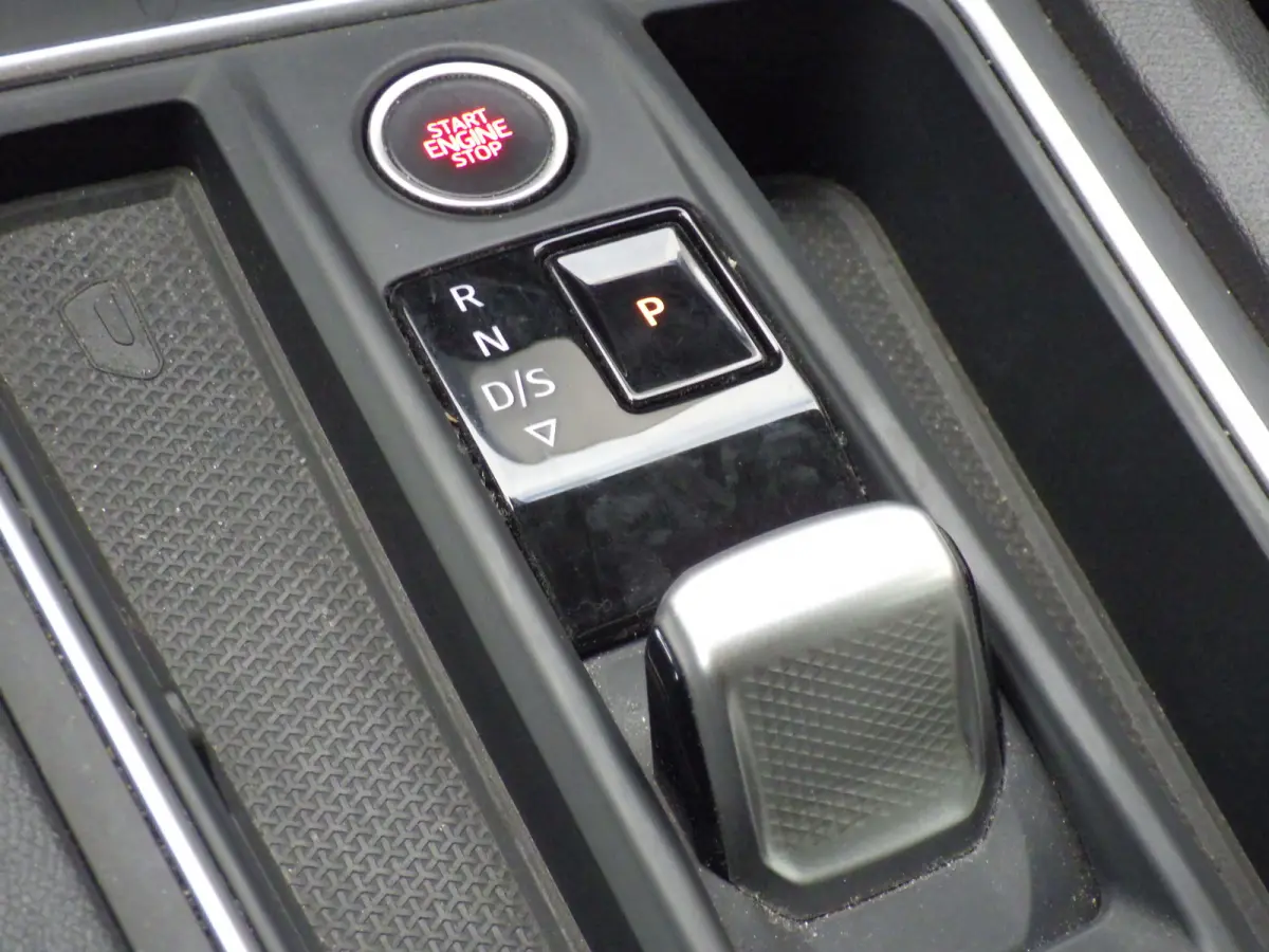 1.0 eTSI Hybrid Style Business Intense, AUT, Camera, Cruise!