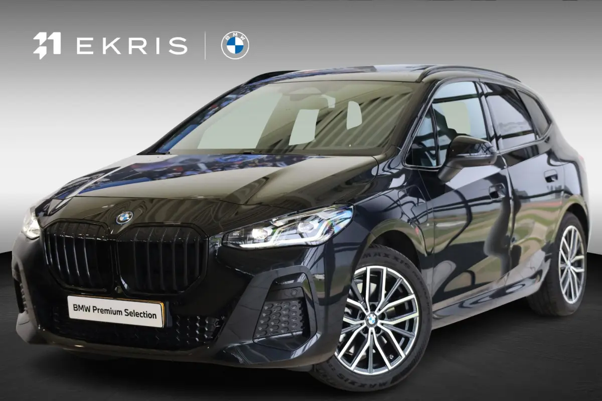 230e xDrive | M Sport | Harman Kardon | Panoramadak | Head-Up Display | Trekhaak