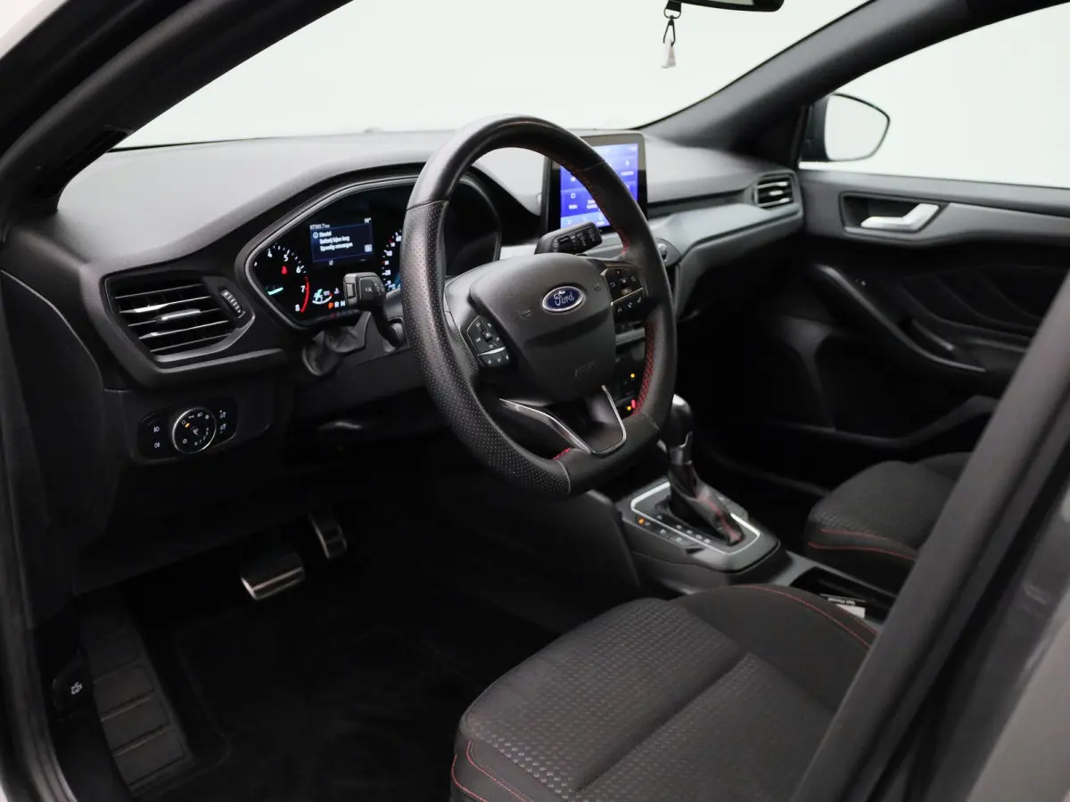 1.0 EcoBoost Hybrid ST Line | Trekhaak | Automaat | Camera | Winter Pakket | Led Verlichting | Carplay |