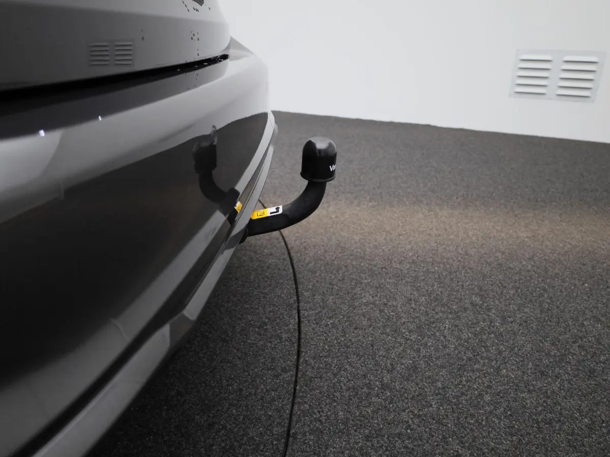 1.0 EcoBoost Hybrid ST Line | Trekhaak | Automaat | Camera | Winter Pakket | Led Verlichting | Carplay |