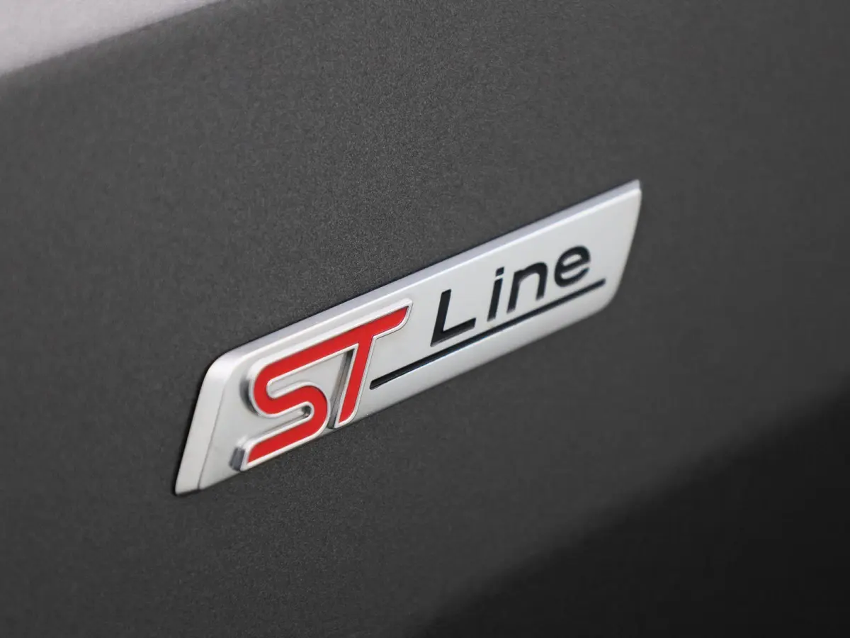 1.0 EcoBoost Hybrid ST Line | Trekhaak | Automaat | Camera | Winter Pakket | Led Verlichting | Carplay |