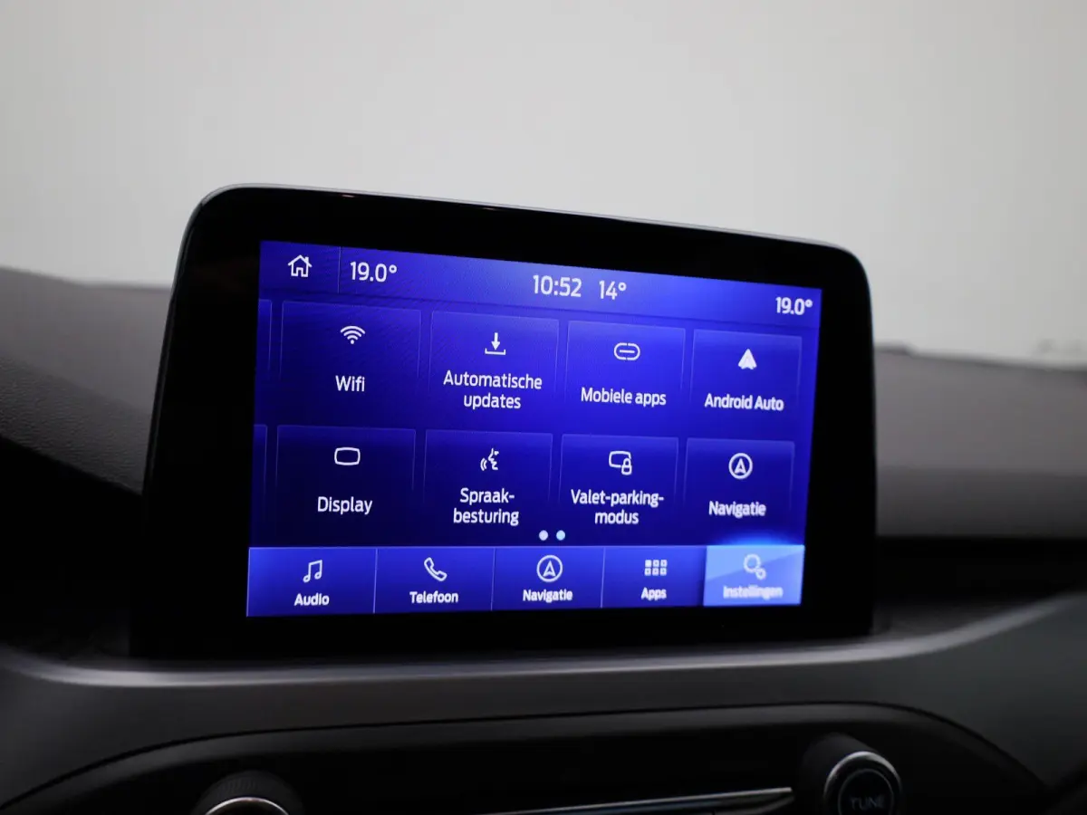 1.0 EcoBoost Hybrid ST Line | Trekhaak | Automaat | Camera | Winter Pakket | Led Verlichting | Carplay |