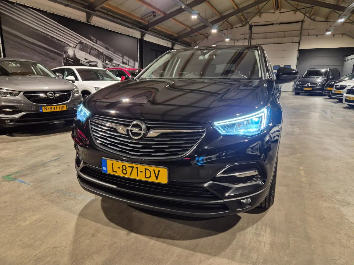 1.2 Turbo Business Edition - Navigatie - CarPlay - Camera - Airco - Cruise - Stoelverw - NL Auto - Incl BTW