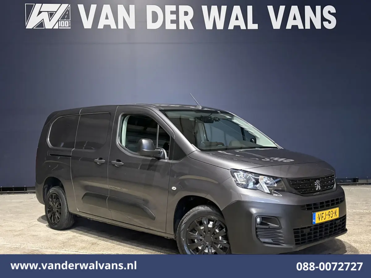 1.5 BlueHDI 102pk L2H1 Euro6 Airco | 3-Zits | Apple Carplay | Camera | Cruisecontrol | Trekhaak Android Auto, Parkeersensoren, Bijrijdersbank