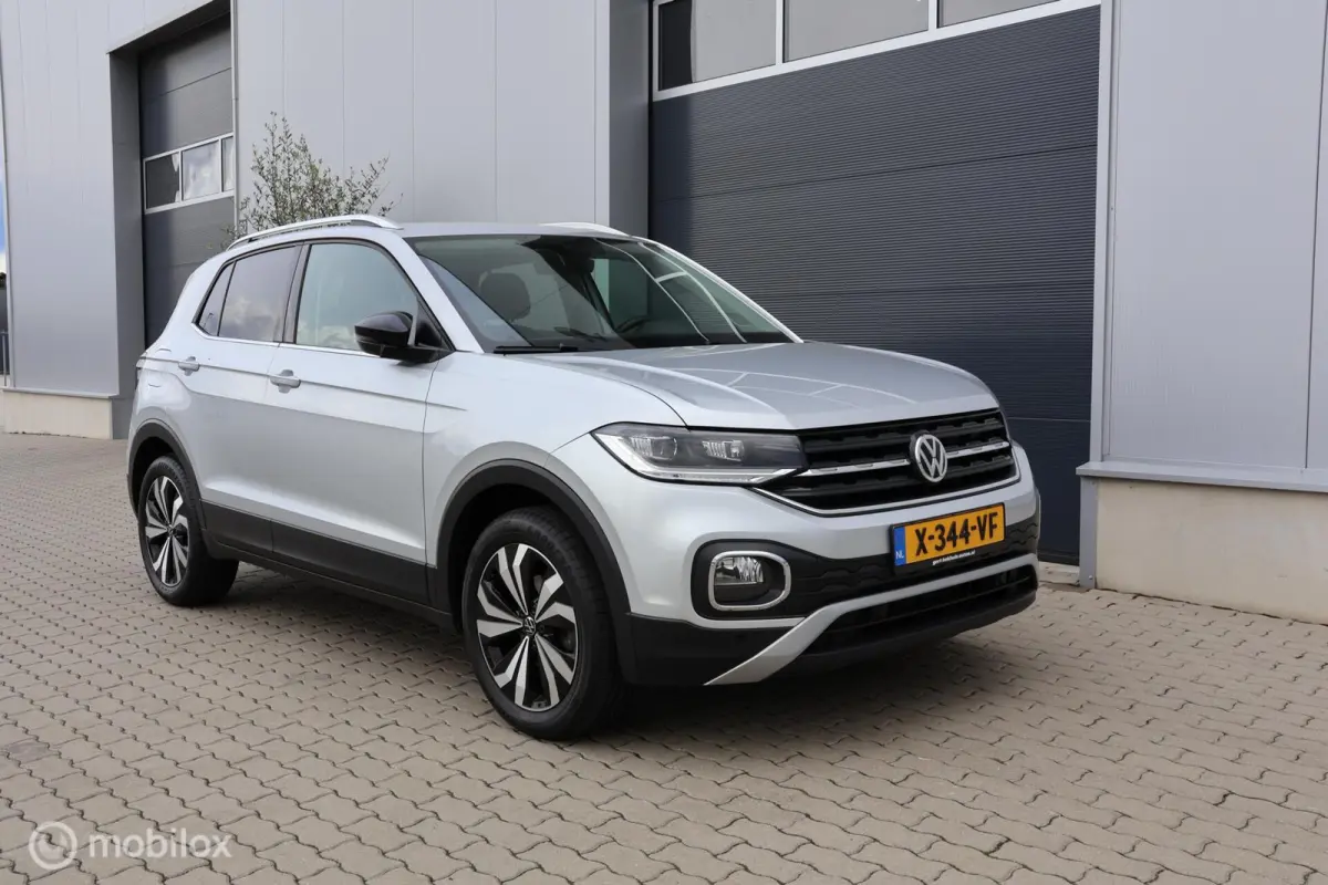 1.0 TSI DSG I LED I Camera I Trekhaak I Navigatie