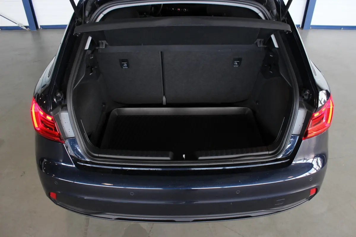 30 TFSI epic Carplay | Virtual Cockpit | LED | Stoelverw. | Airco | Bluetooth | Getint glas | 17" LMV | PDC
