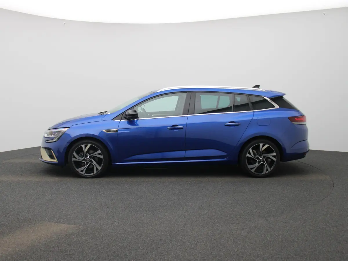 Estate 1.6 Plug-In Hybrid 160 E-Tech Engineered | PHEV | Navigatie | Apple Carplay / Android Auto | Camera | Climate Control | Sportstoelen | Stoelverwarming | Lichtmetalen Velgen | LED |
