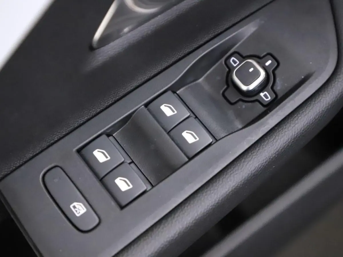 1.2 Turbo Business Ed. Nav/Winterpakket/Agr /Camera/Vc/Ad.Cruise