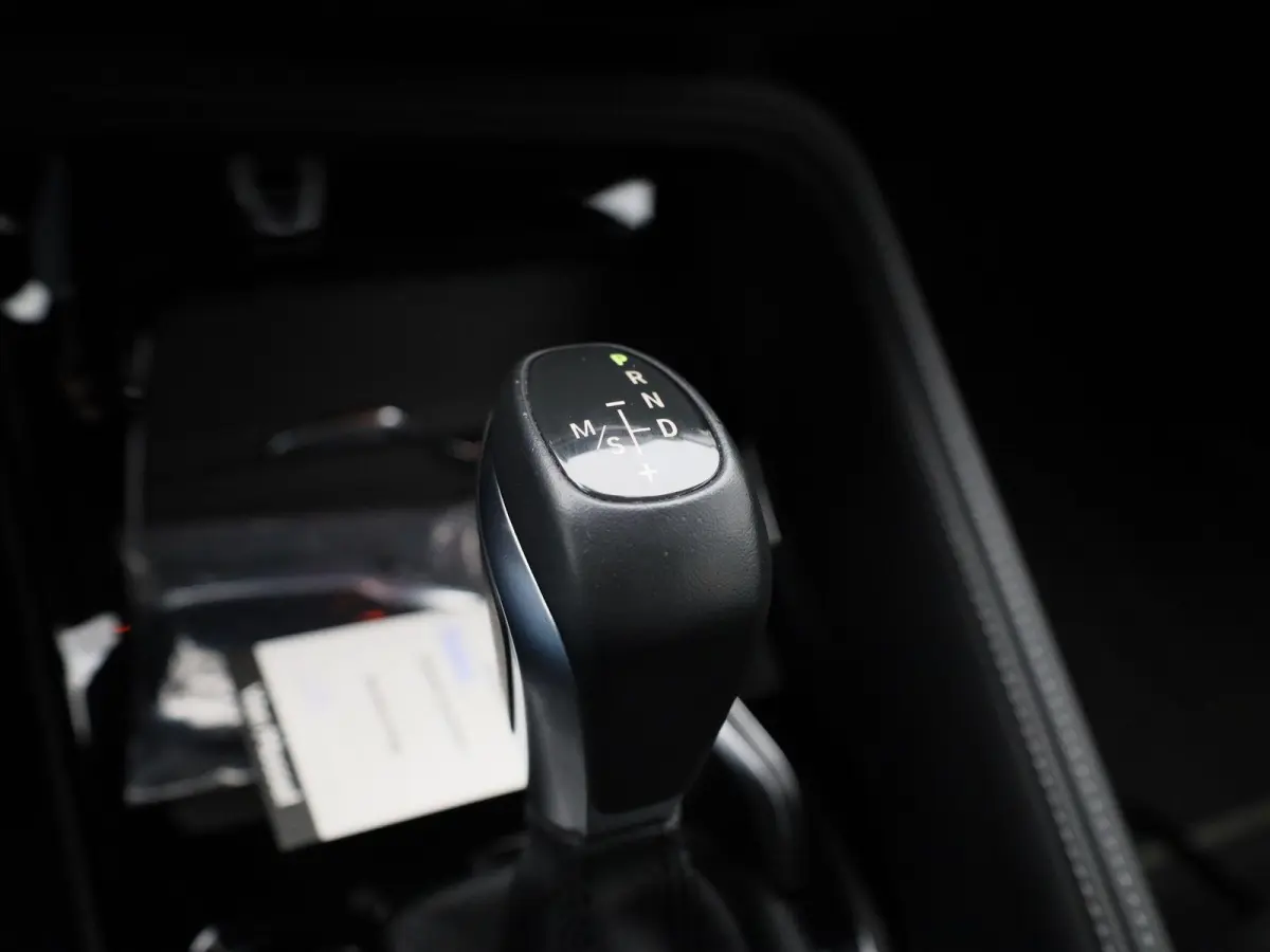 xDrive25e Aut. | Head up Display | Navigatie | Camera | Climate Control | Led Verlichting |