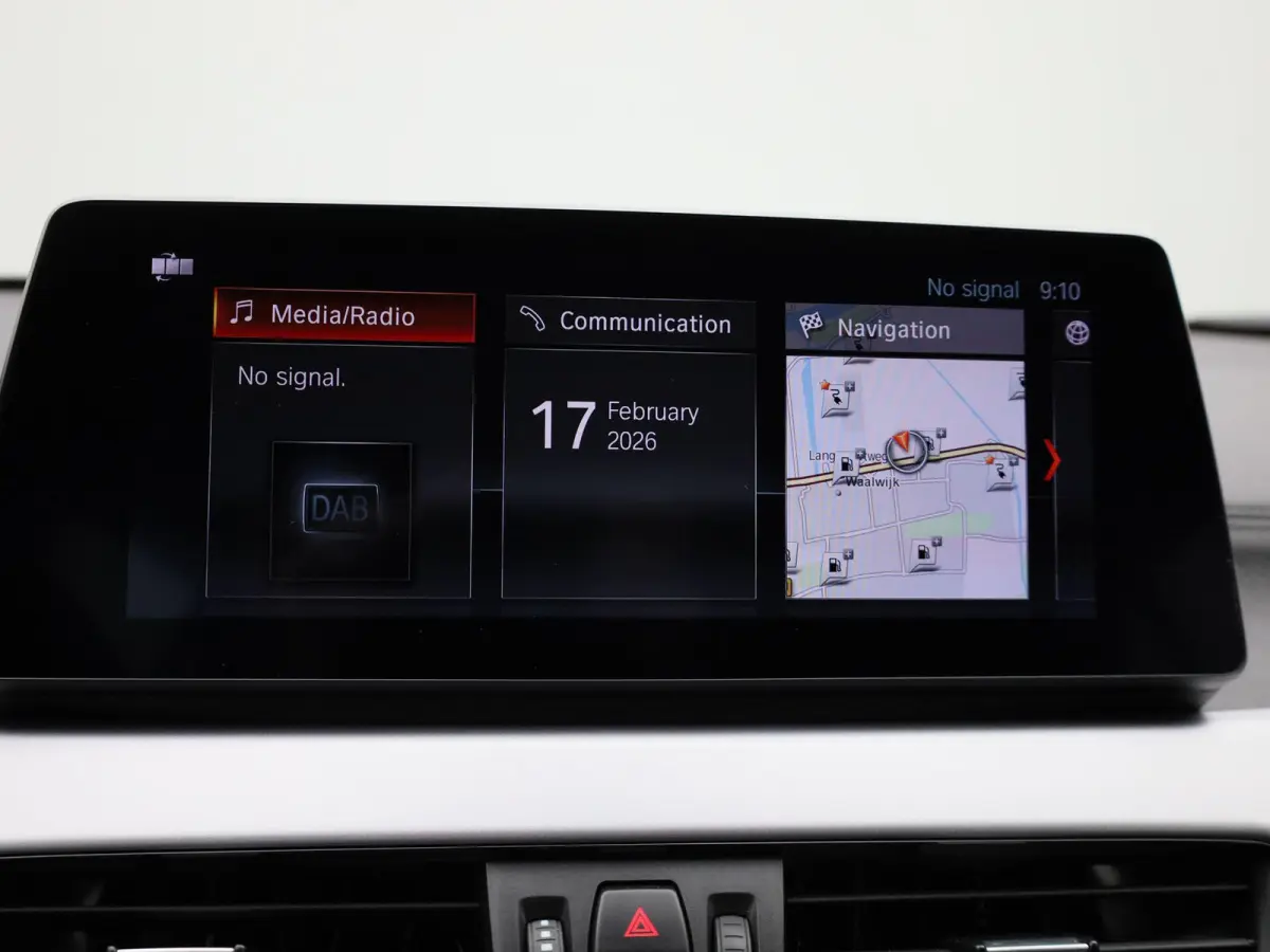 xDrive25e Aut. | Head up Display | Navigatie | Camera | Climate Control | Led Verlichting |