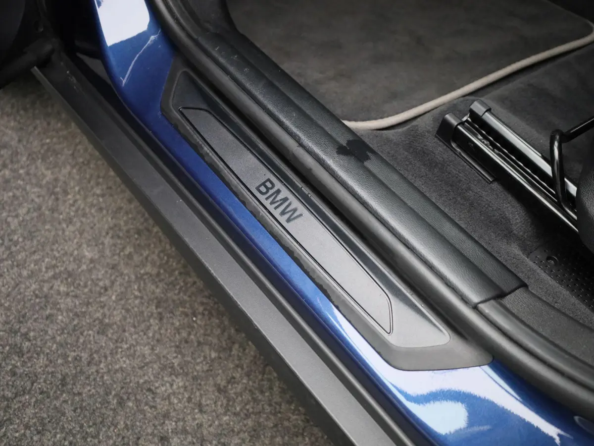 xDrive25e Aut. | Head up Display | Navigatie | Camera | Climate Control | Led Verlichting |