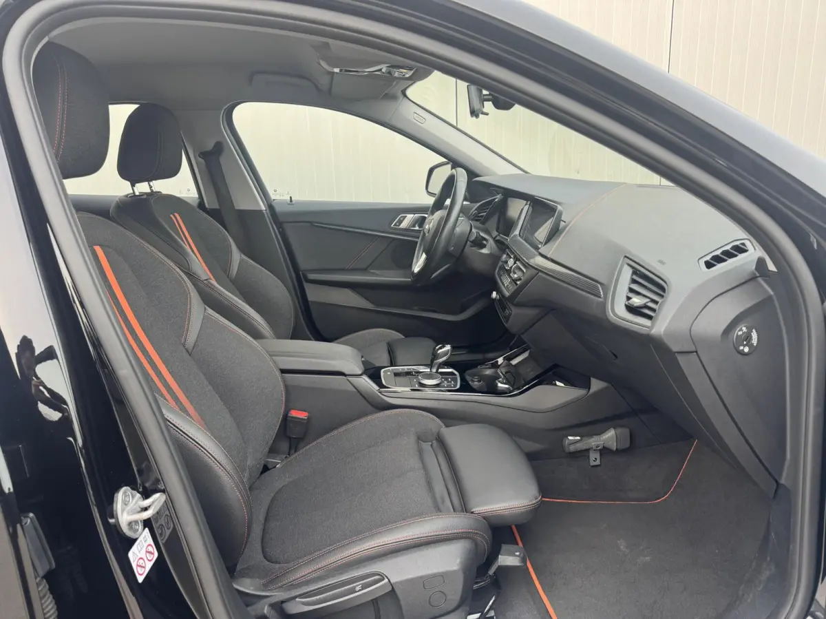 118i Executive Edition Sport Line|NL-Auto|Navi