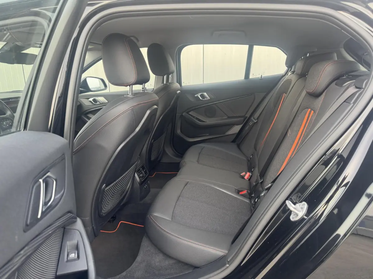 118i Executive Edition Sport Line|NL-Auto|Navi