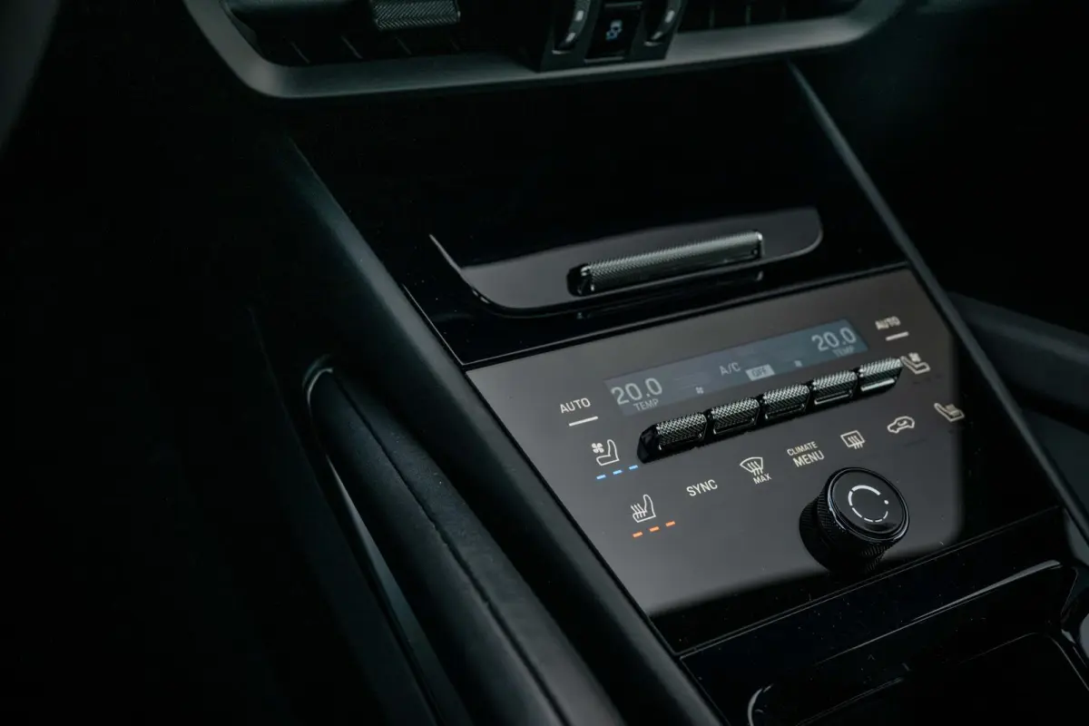 3.0 E-Hybrid SportDesign 4-Wielsturing InnoDrive
