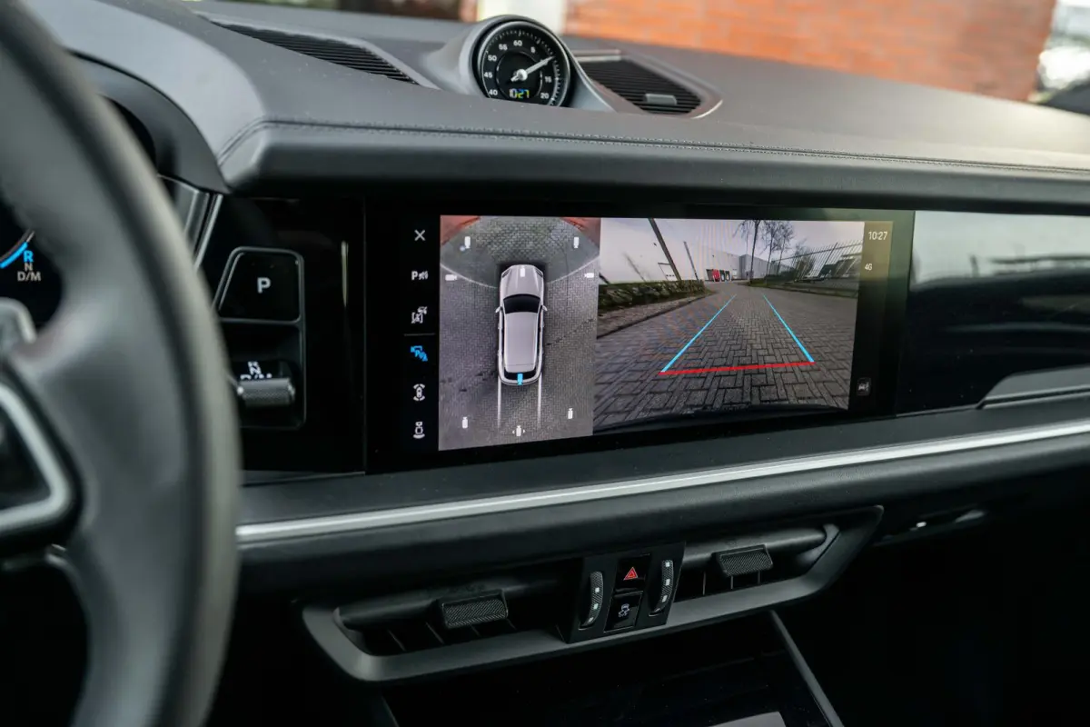 3.0 E-Hybrid SportDesign 4-Wielsturing InnoDrive