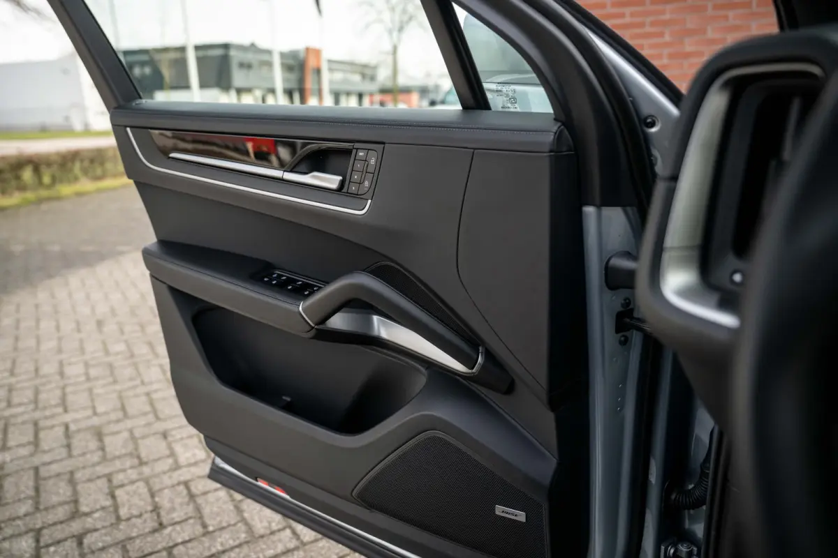 3.0 E-Hybrid SportDesign 4-Wielsturing InnoDrive