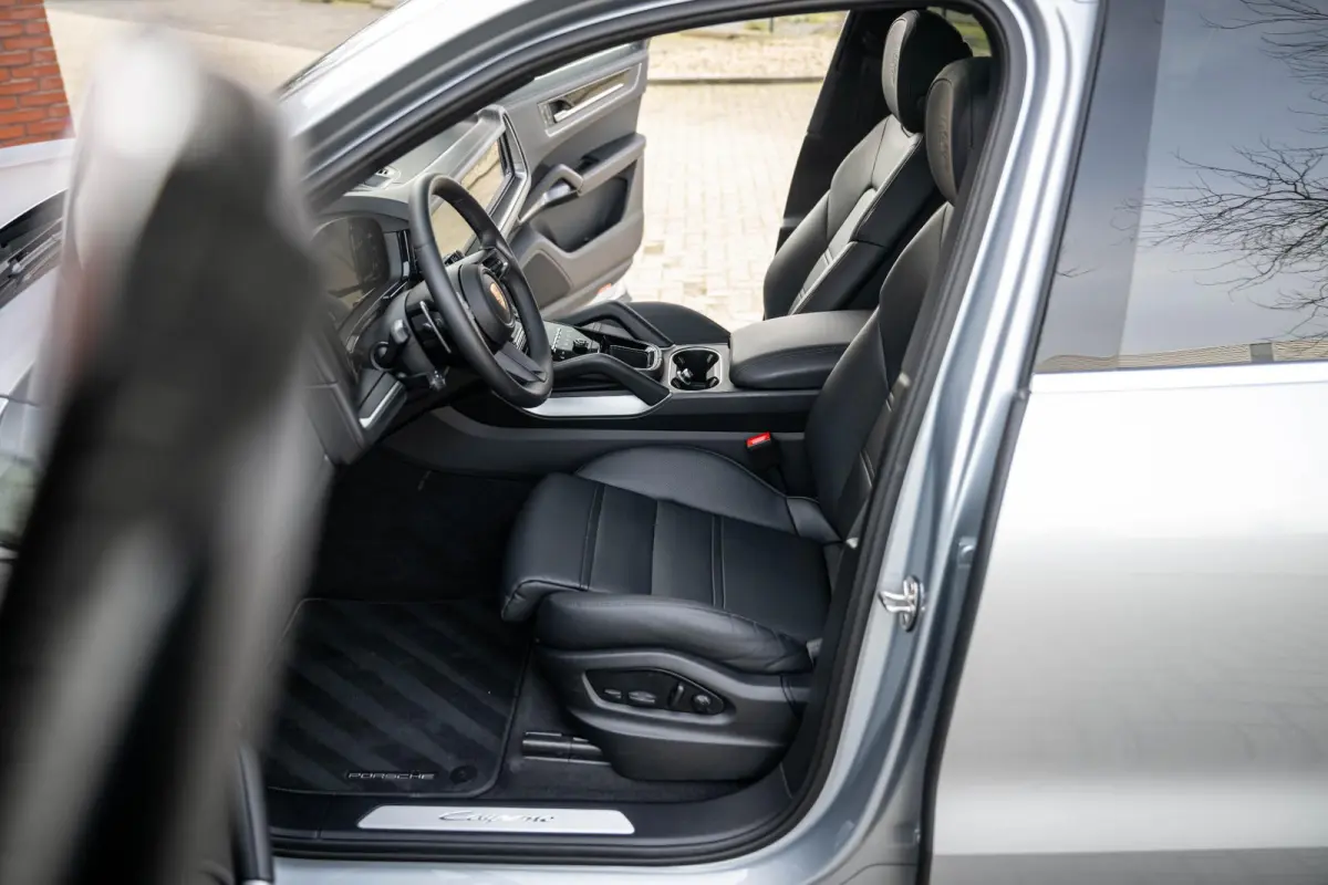 3.0 E-Hybrid SportDesign 4-Wielsturing InnoDrive