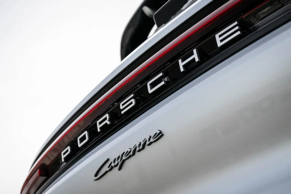 3.0 E-Hybrid SportDesign 4-Wielsturing InnoDrive