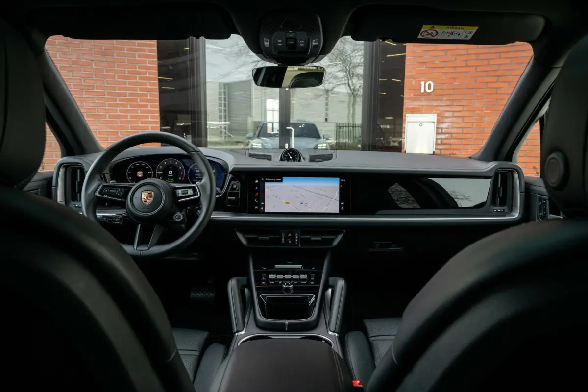3.0 E-Hybrid SportDesign 4-Wielsturing InnoDrive