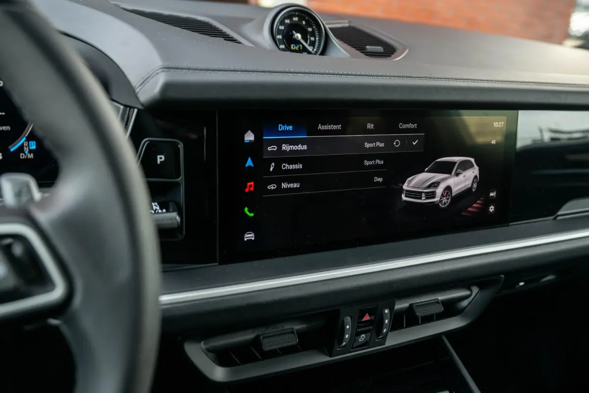 3.0 E-Hybrid SportDesign 4-Wielsturing InnoDrive