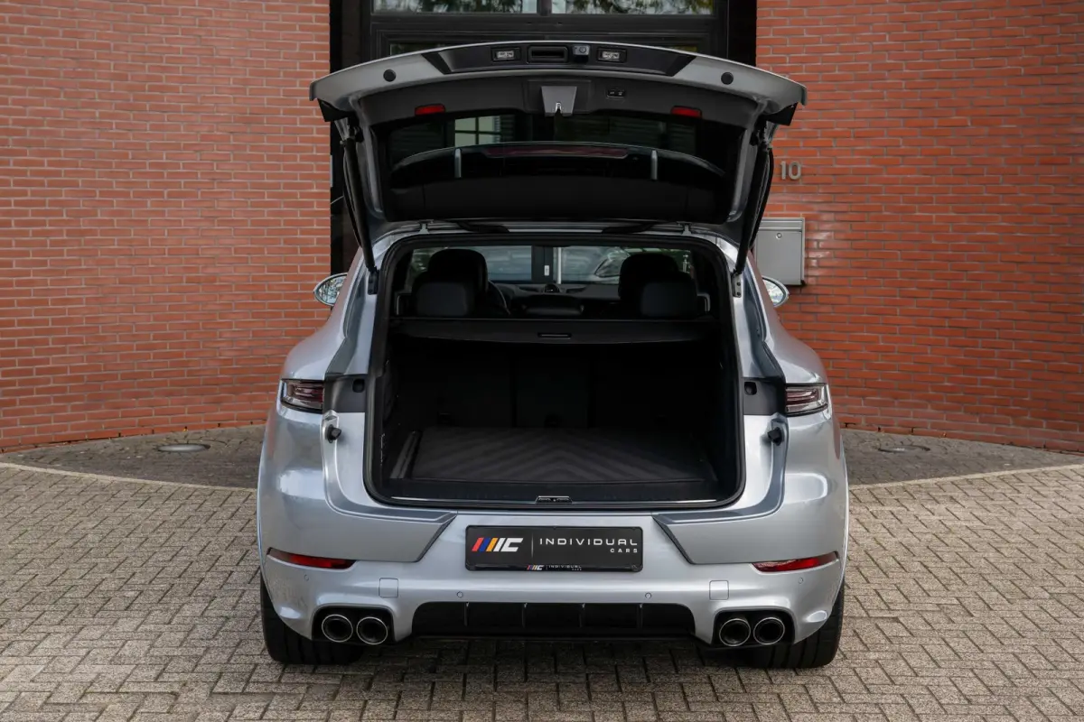 3.0 E-Hybrid SportDesign 4-Wielsturing InnoDrive