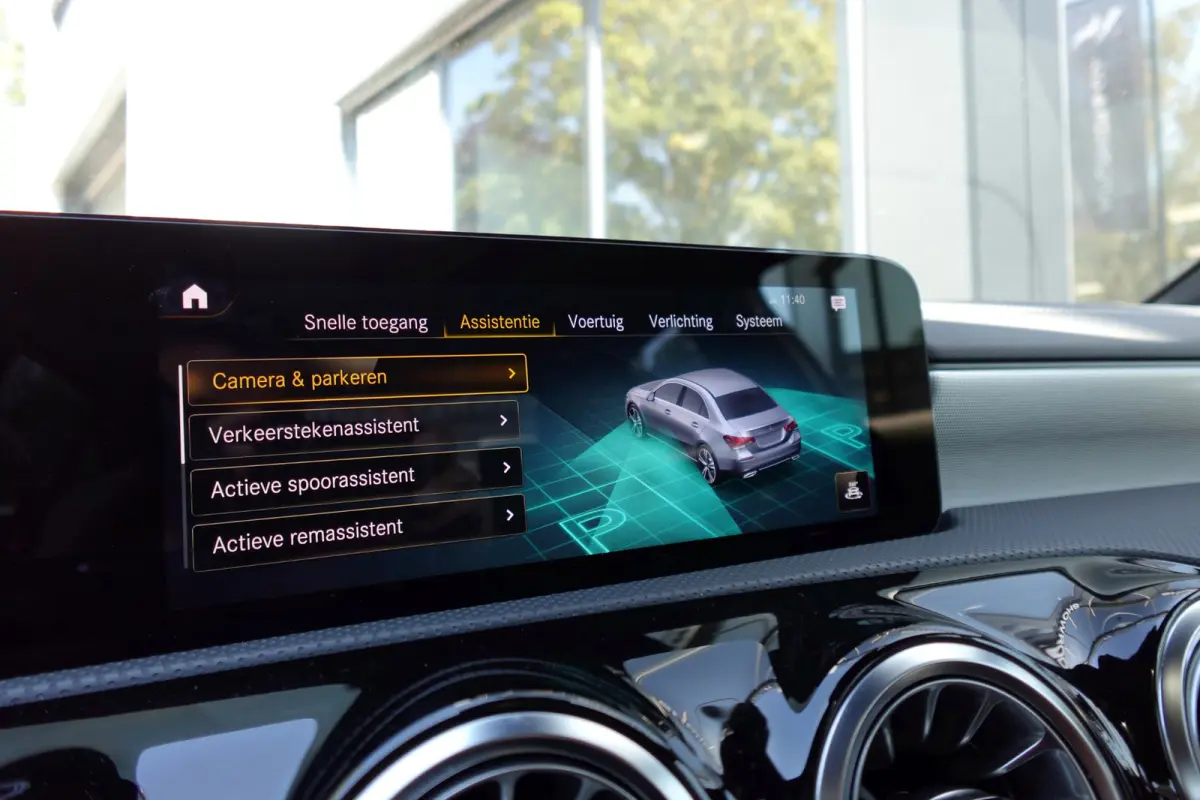 250 e Business Solution AMG PANO HUD CAM