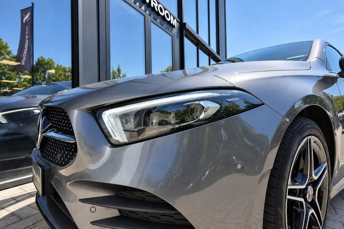 250 e Business Solution AMG PANO HUD CAM