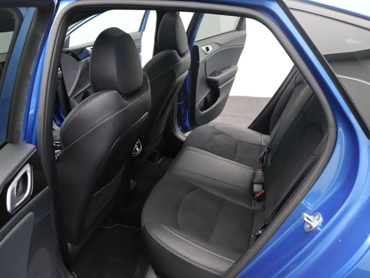 1.5 T-GDi GT-Line |  Automaat | Navigatie | Panoramadak | Apple Carplay / Android Auto | Climate Control | Camera | Digital Cockpit | Kia Connect | Stoel- Stuurverwarming | Adaptive Cruise C