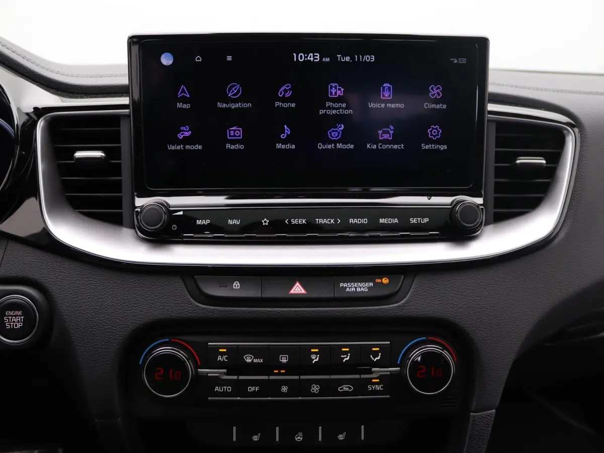 1.5 T-GDi GT-Line |  Automaat | Navigatie | Panoramadak | Apple Carplay / Android Auto | Climate Control | Camera | Digital Cockpit | Kia Connect | Stoel- Stuurverwarming | Adaptive Cruise C