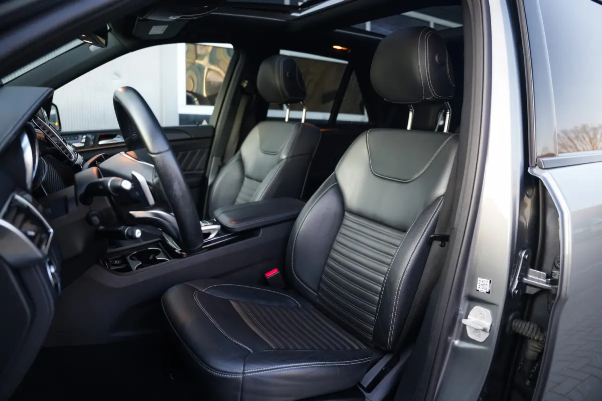 500 e 449 pk 4MATIC AMG Sport Edition / NL-Auto/ Dealer.Ond/ Pano-Dak/ Keyless/ Head-Up/ 360-Camera/ Harman&Kardon/ Adap.Cruise/ Carbon/ 21'' LMV
