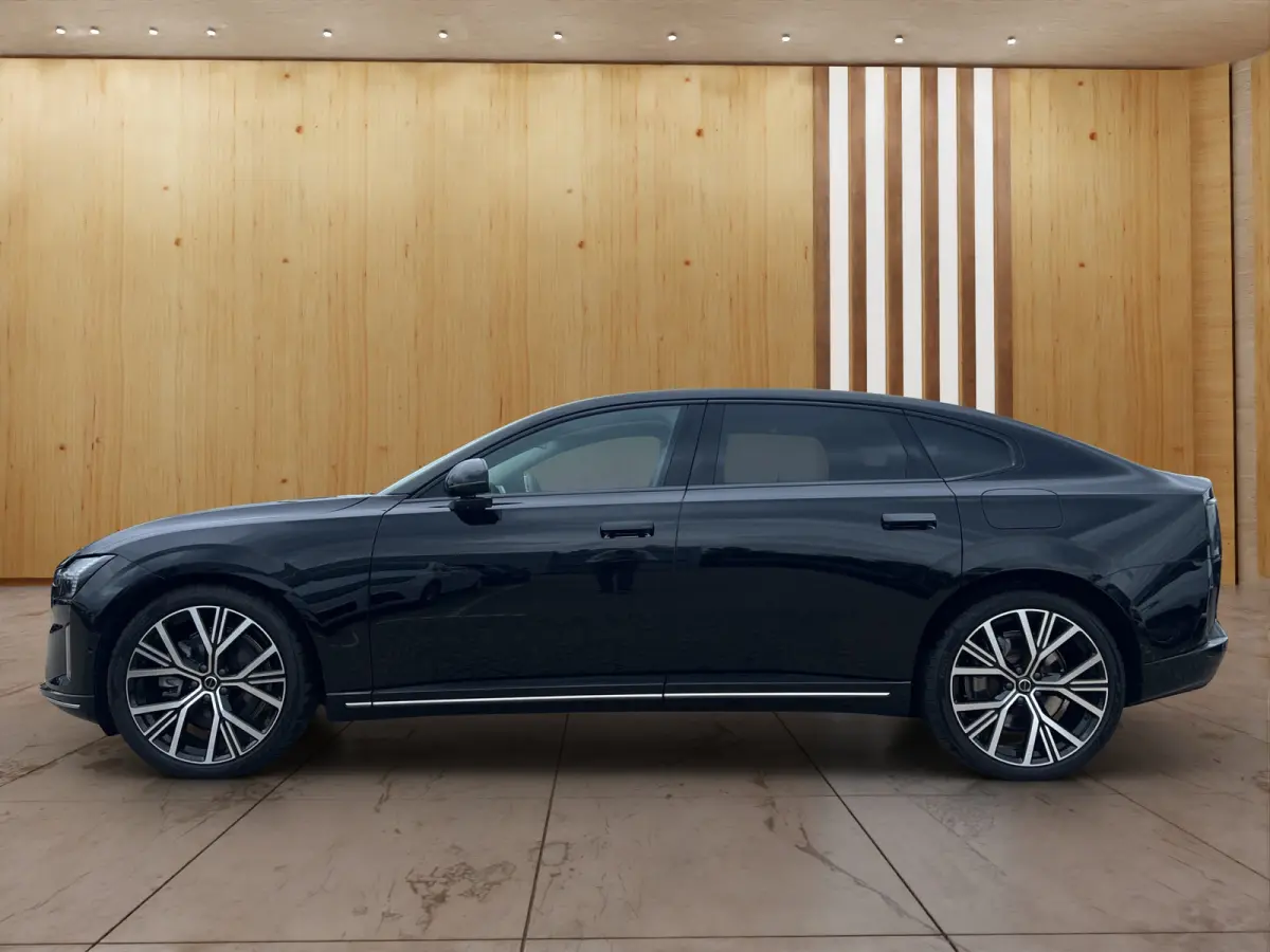 Single Motor Extended Range Ultra 92KWH | Luchtvering | Massage Stoelen | Bowers & Wilkens Dolby Atmos | Stoelen voor + achter verwarmd en geventileerd |