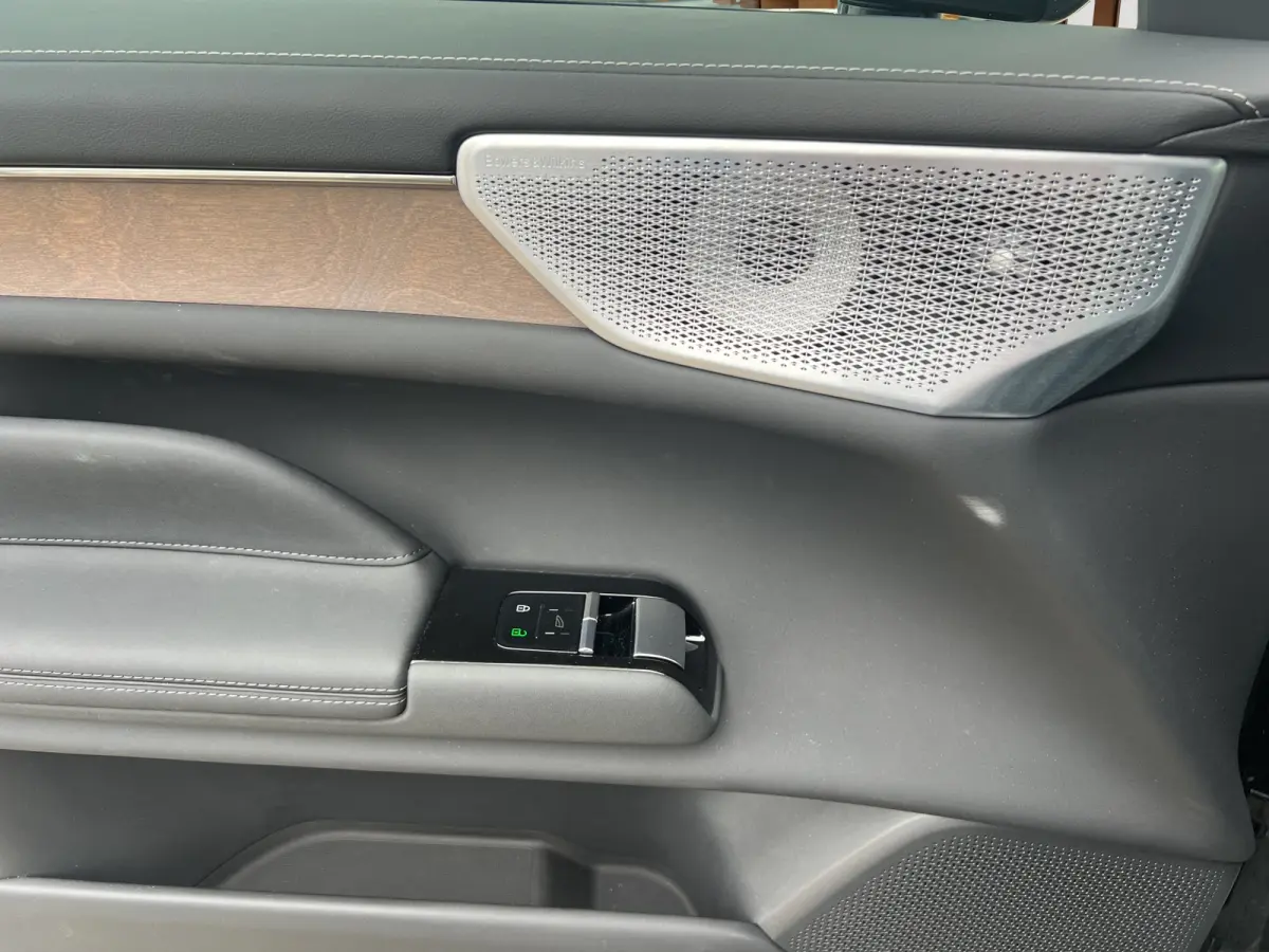 Single Motor Extended Range Ultra 92KWH | Luchtvering | Massage Stoelen | Bowers & Wilkens Dolby Atmos | Stoelen voor + achter verwarmd en geventileerd |