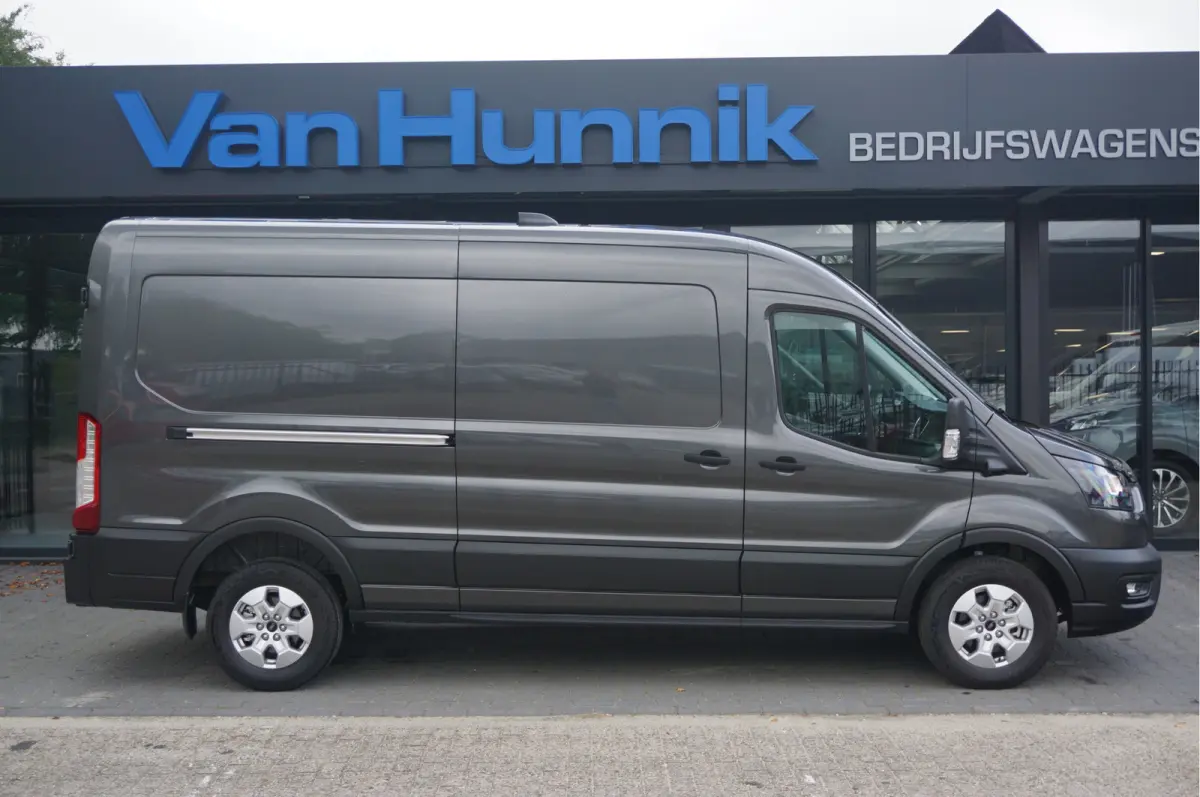 350L 130PK AUT L3H2 BPM VRIJ!! Sync4 Navi, 360 Camera, LM Velg, Trekhaak!! NR. A58