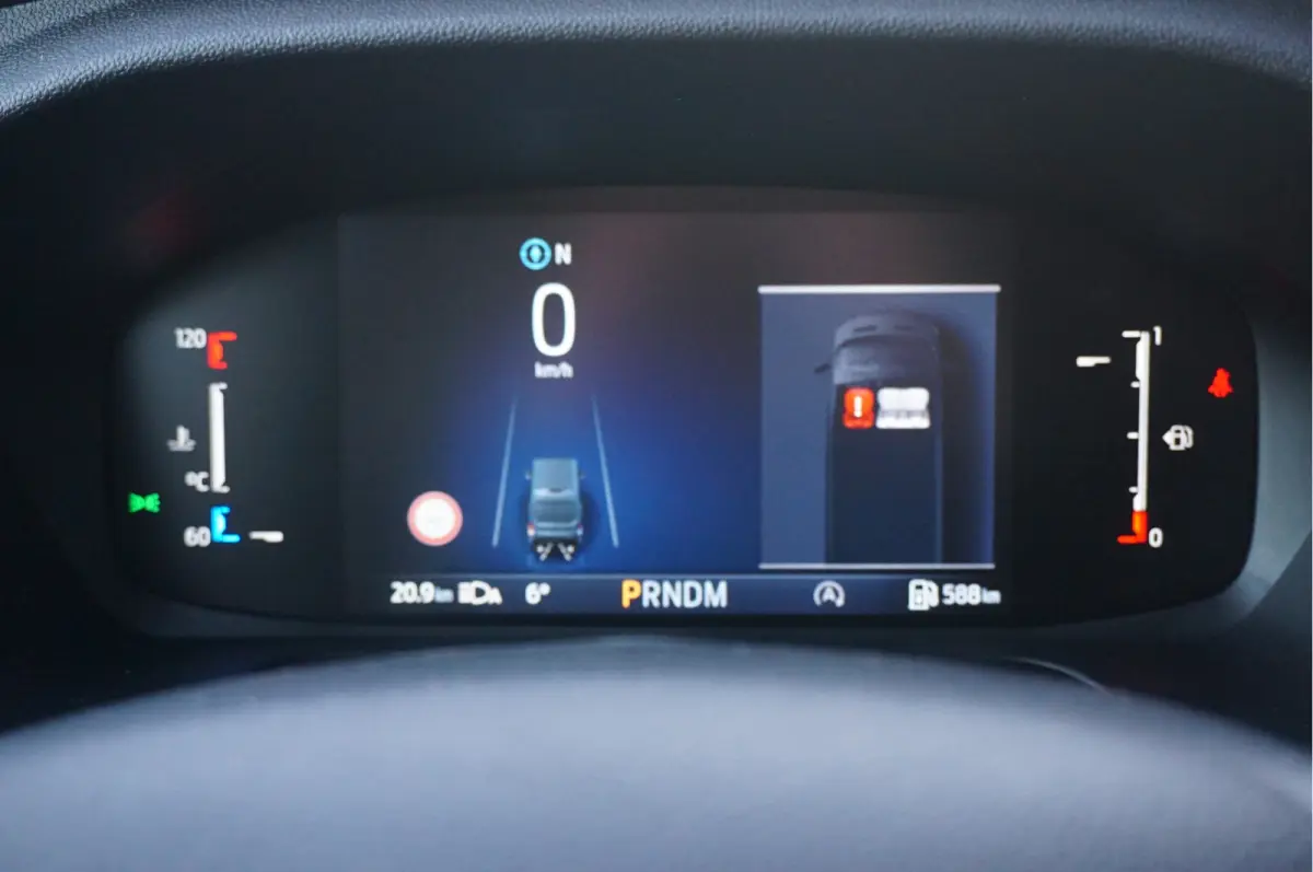 350L 130PK L3H2 BPM VRIJ!! Sync4 Navi, 360 Camera, LM Velg, Trekhaak!! NR. A96