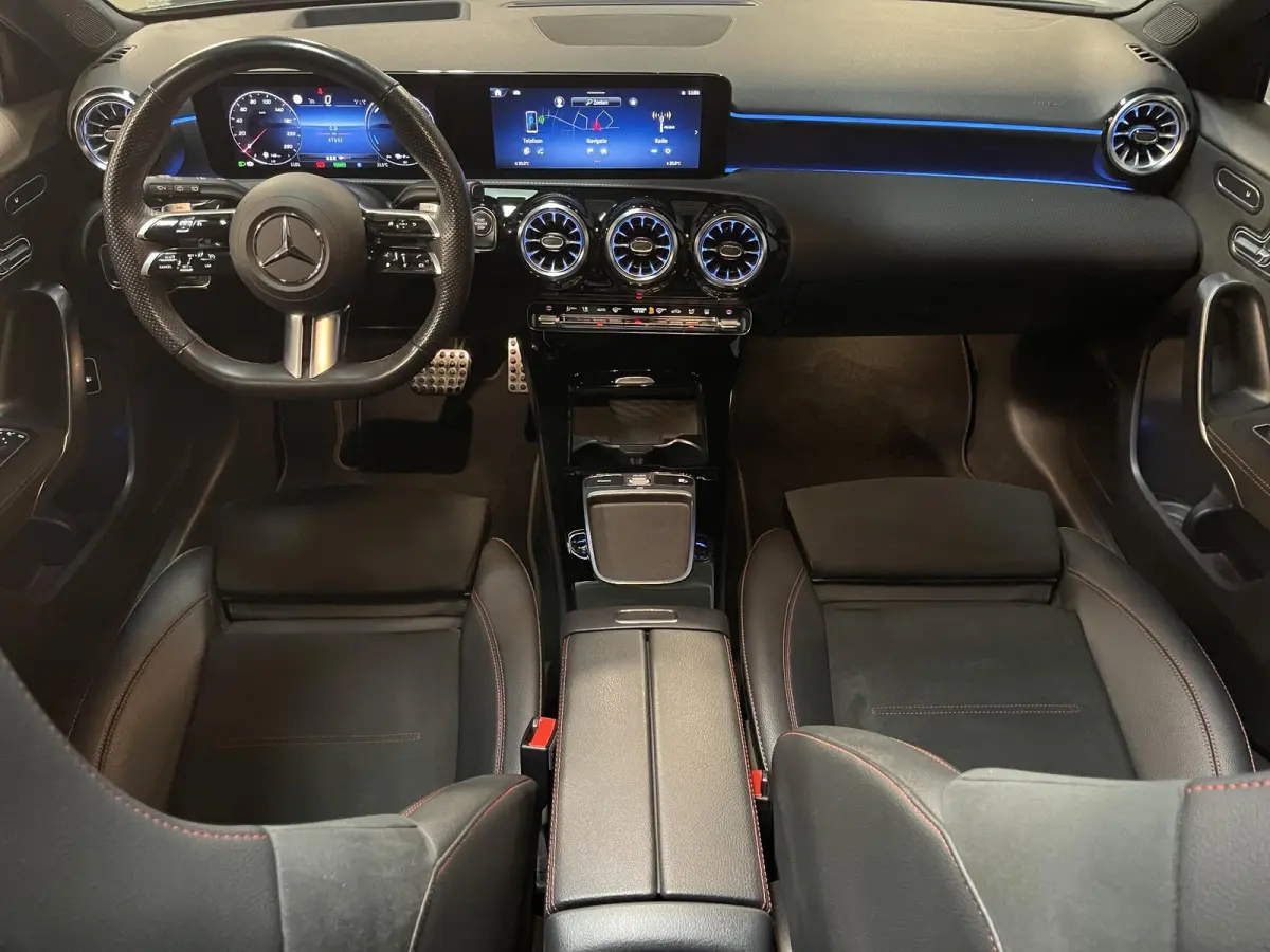 250 e AMG Line 18"/SOH 93%/Panoramadak/Head-up/Memory l+r/Stoel + stuurverwarming/Matrix LED/360 camera/Keyless/Dodehoek/Apple Carplay & Android Auto