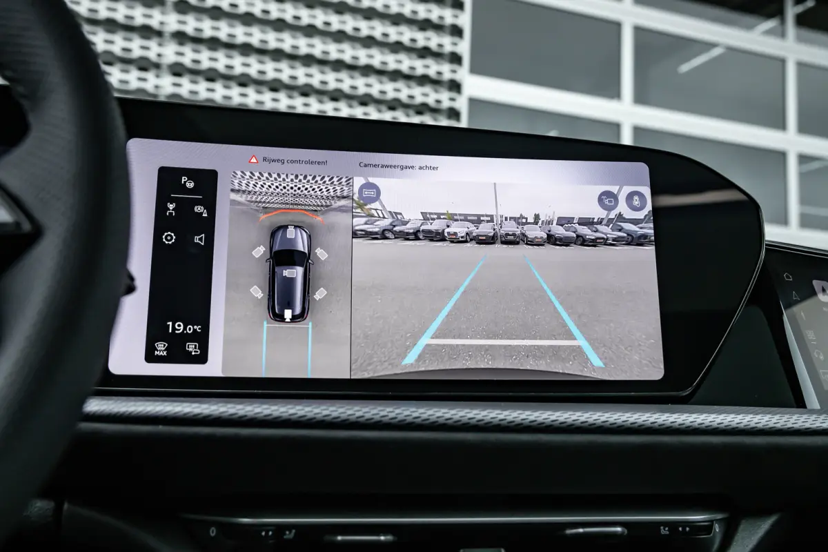 S edition competition | Audi virtual cockpit | Dashcam | Hemelbekleding in zwart