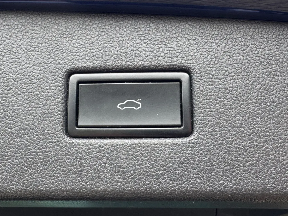 1.4 TSI Comfortline * Navigatiesysteem * Parkeercamers * Led * Lichtmetalen Velgen *