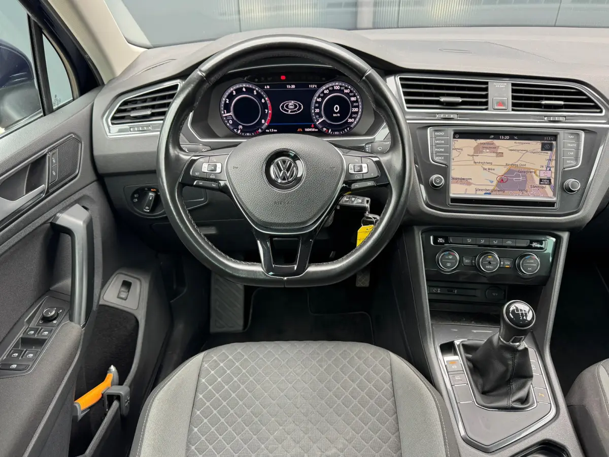 1.4 TSI Comfortline * Navigatiesysteem * Parkeercamers * Led * Lichtmetalen Velgen *
