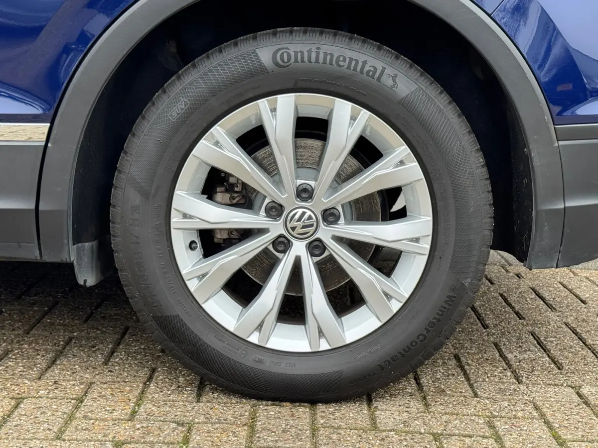 1.4 TSI Comfortline * Navigatiesysteem * Parkeercamers * Led * Lichtmetalen Velgen *