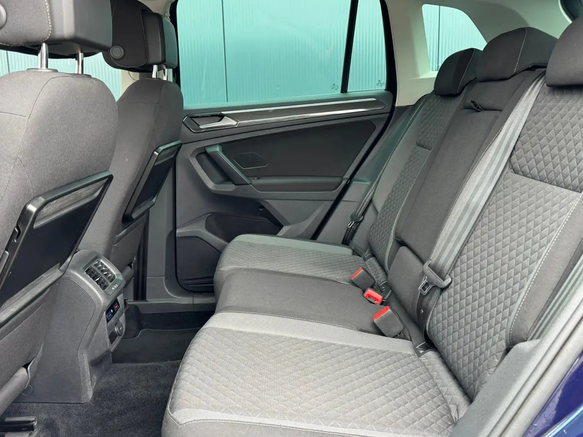 1.4 TSI Comfortline * Navigatiesysteem * Parkeercamers * Led * Lichtmetalen Velgen *