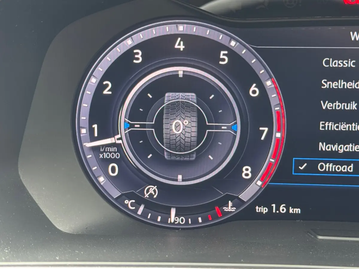 1.4 TSI Comfortline * Navigatiesysteem * Parkeercamers * Led * Lichtmetalen Velgen *